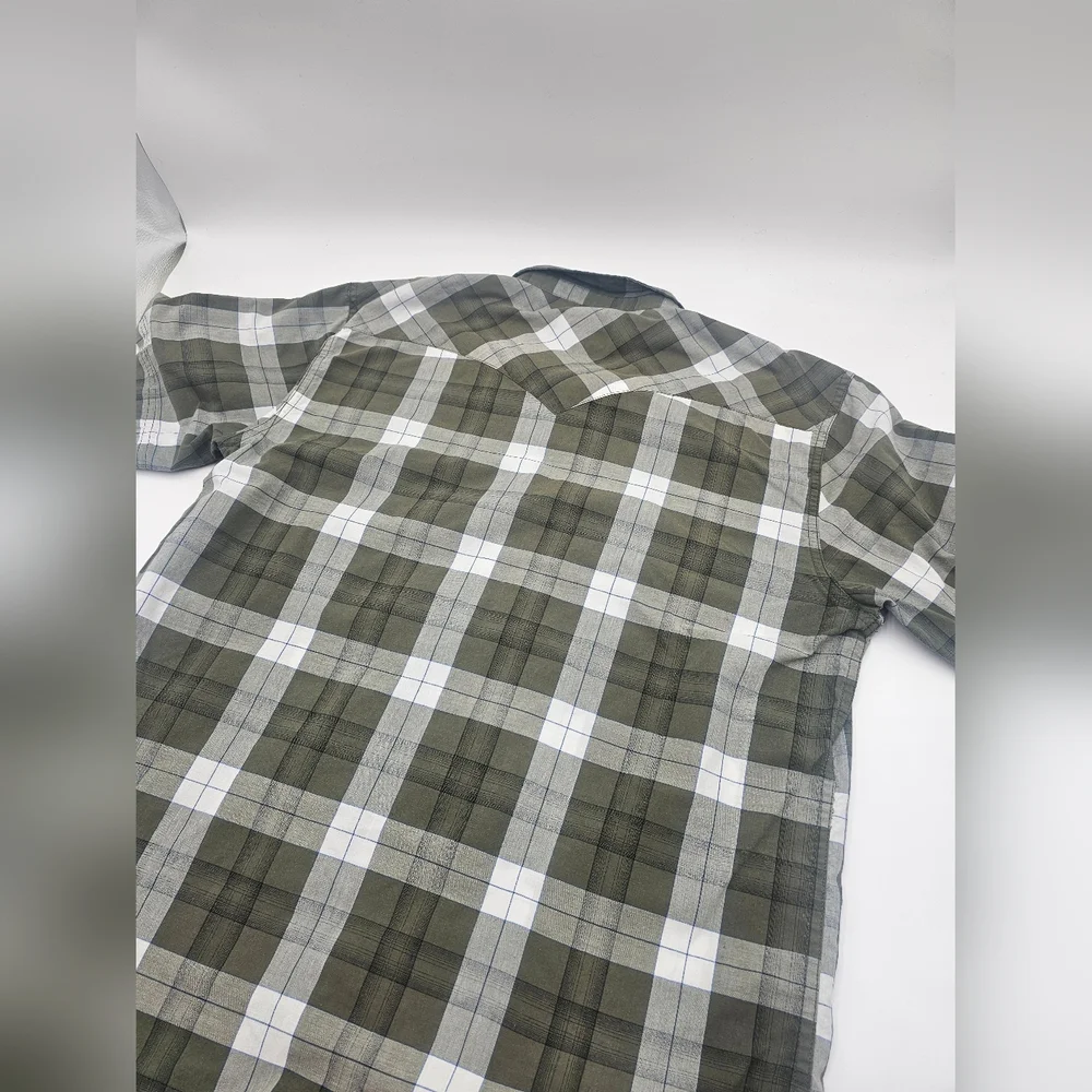 LEVI'S plaid cotton blend short sleeve button front‎ shirt men's Grn and Wht XL
